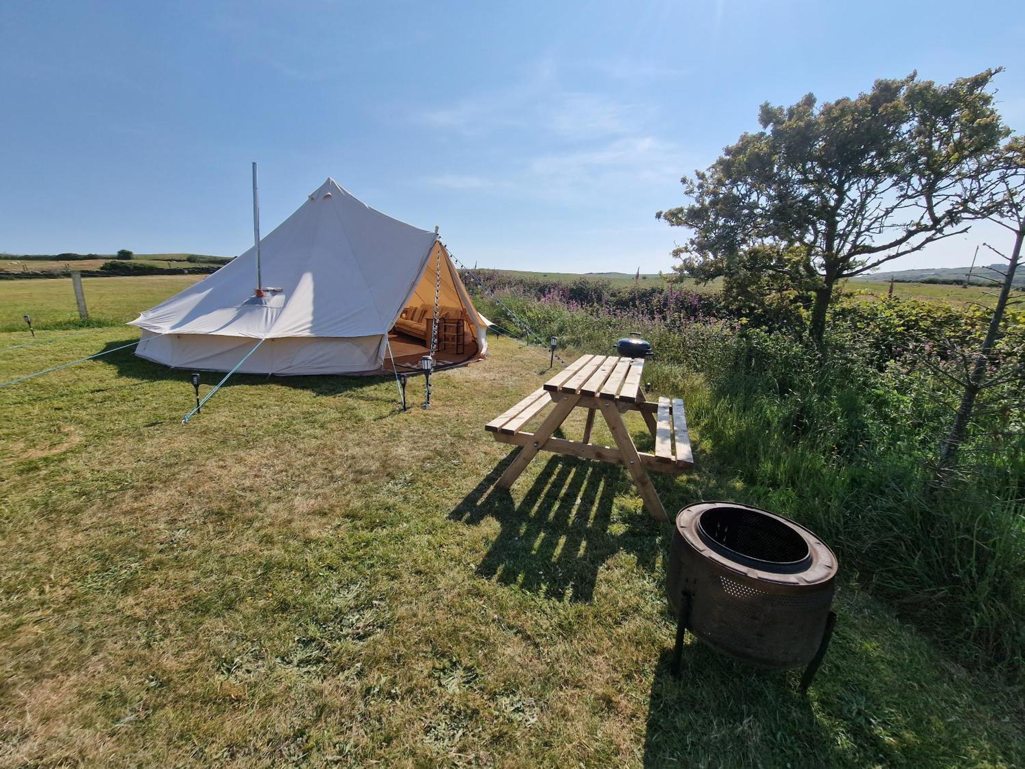Beautiful 1-Bed Bell Tent In Голігед Екстер'єр фото