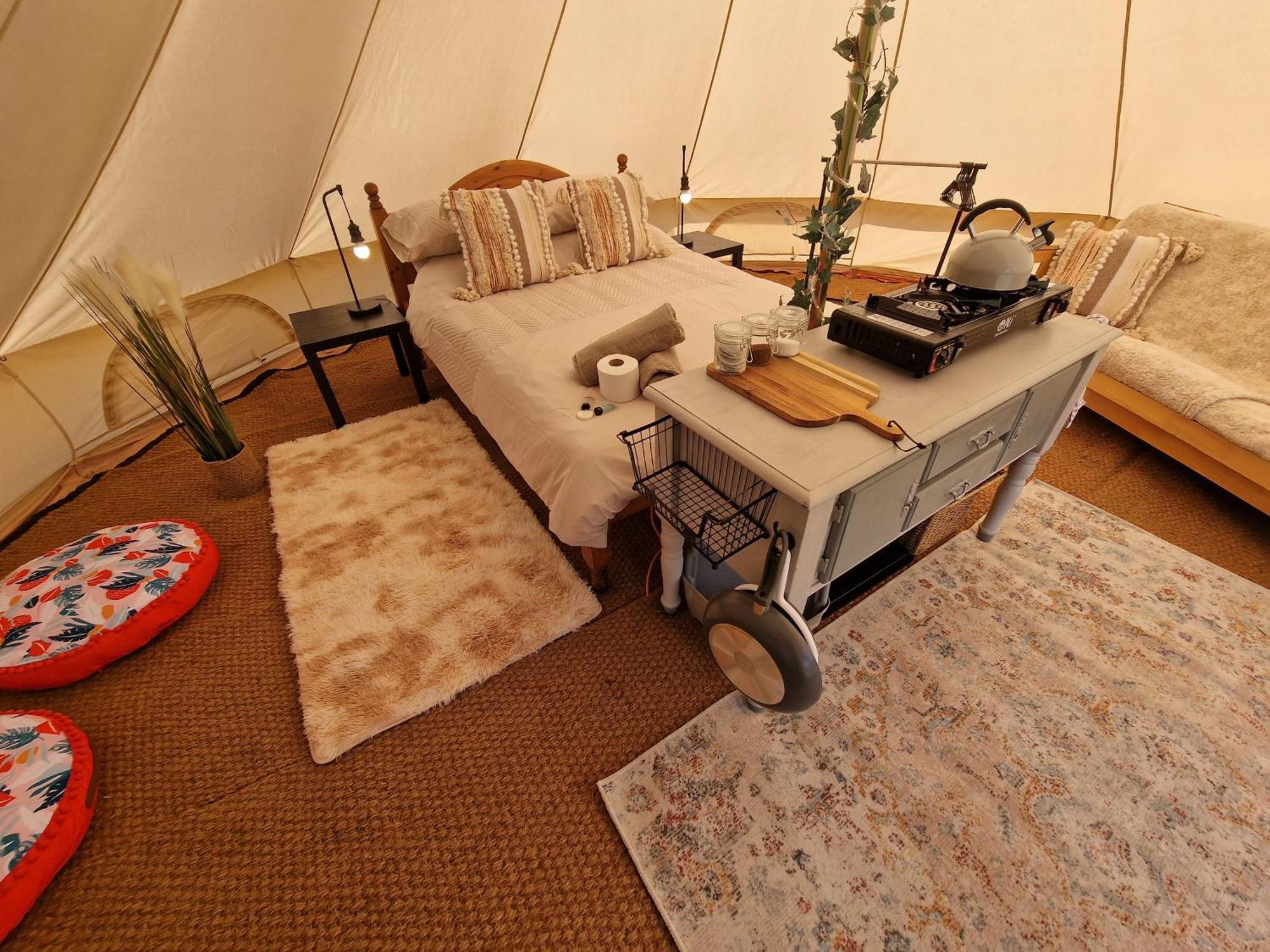 Beautiful 1-Bed Bell Tent In Голігед Екстер'єр фото